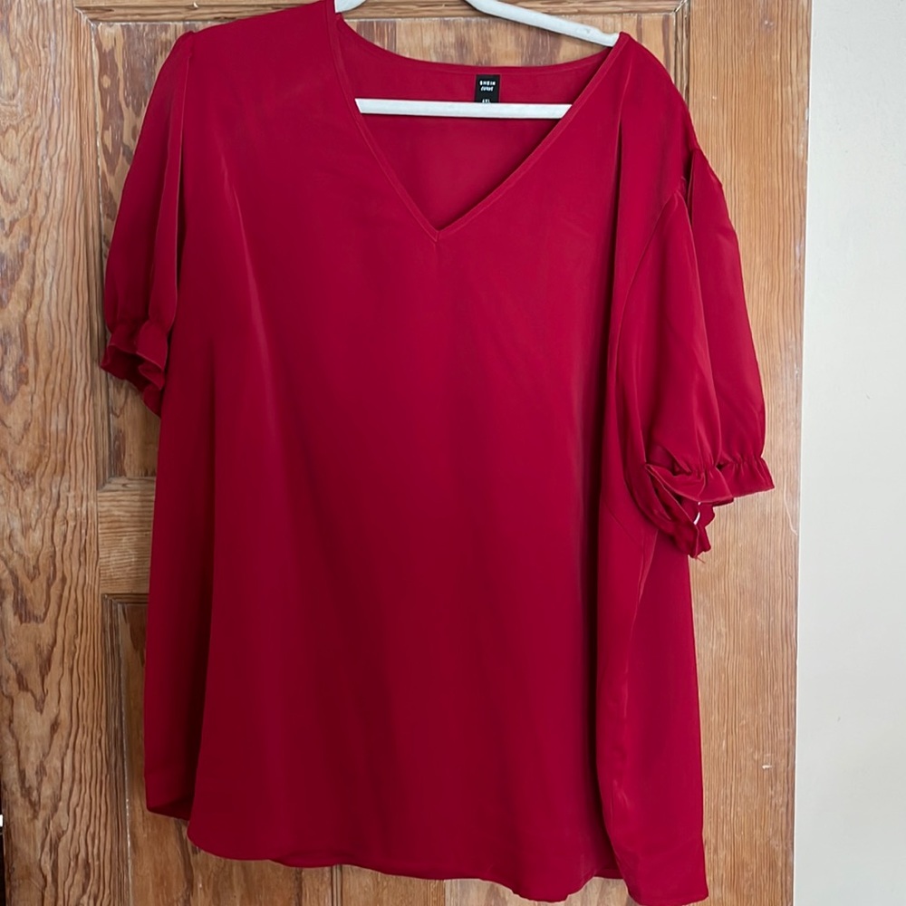Red short sleeve top